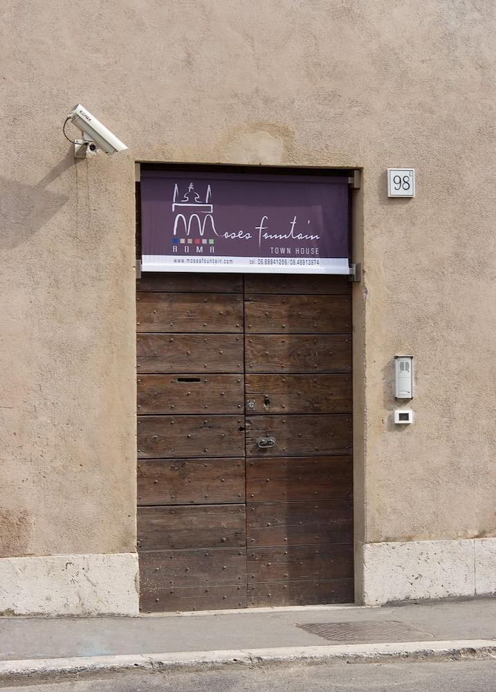 Bed & Breakfast Moses Fountain 4*