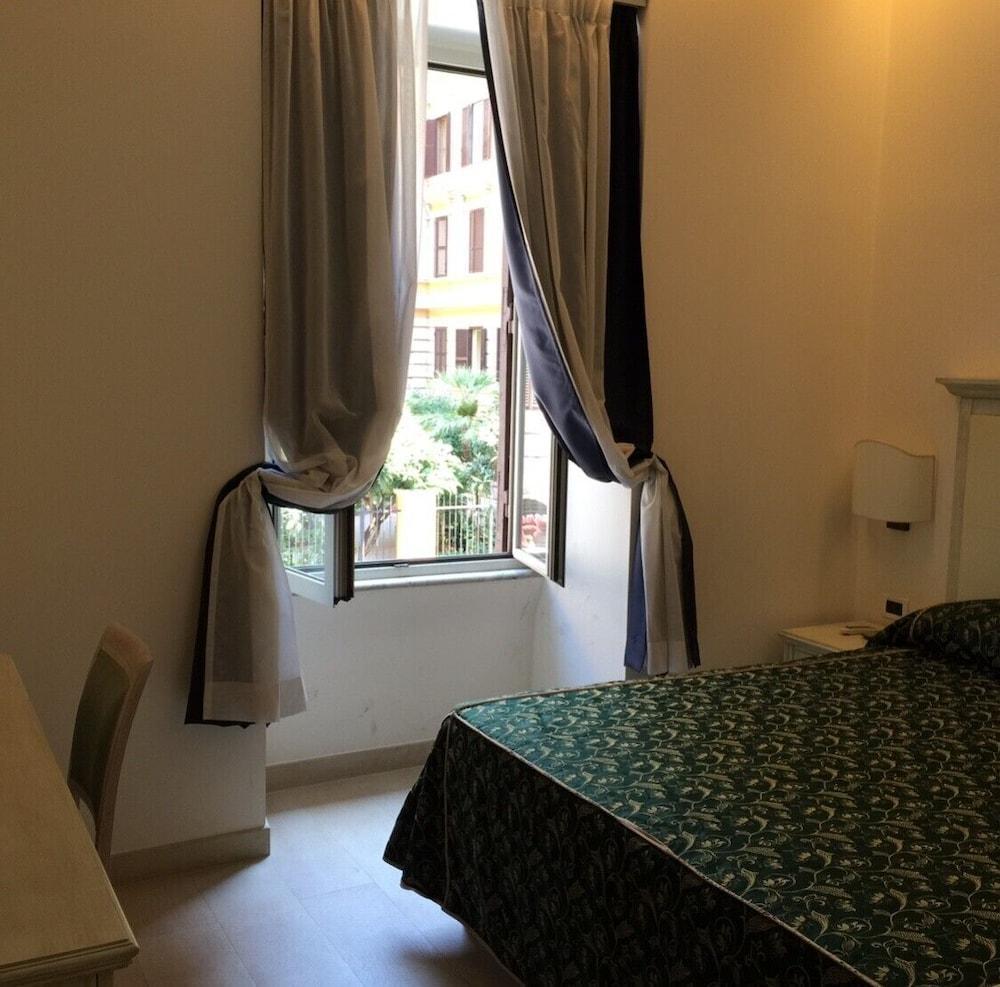 Hotel Champagne Palace Roma