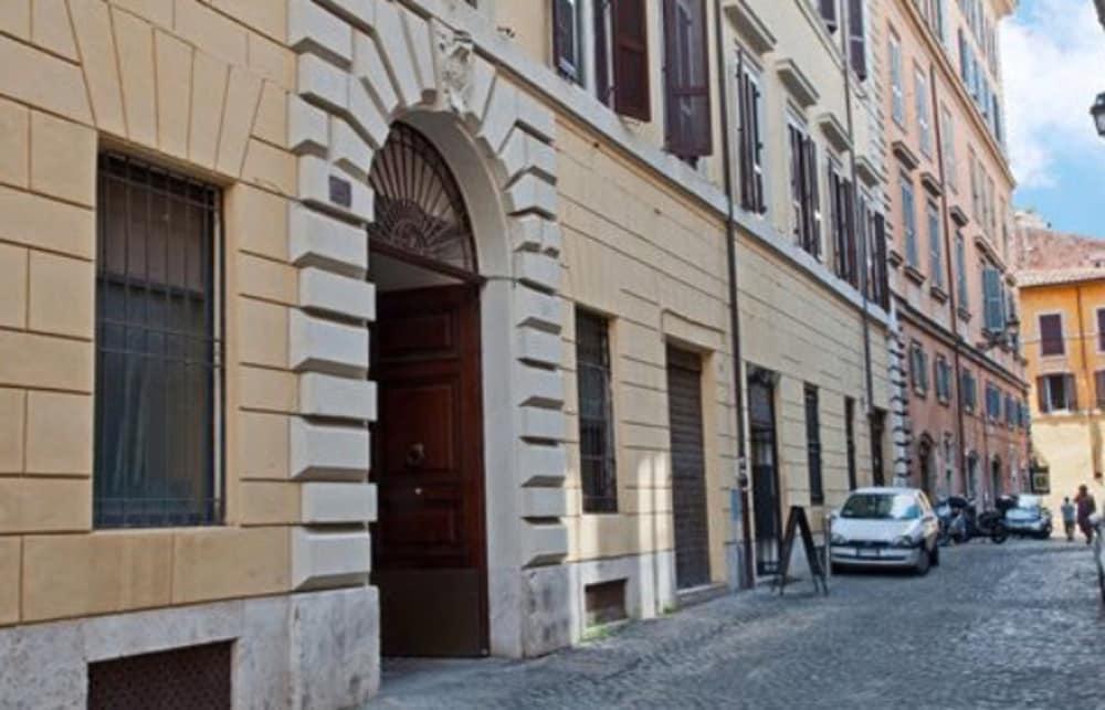 Hotel Le Clarisse Al Pantheon 3*