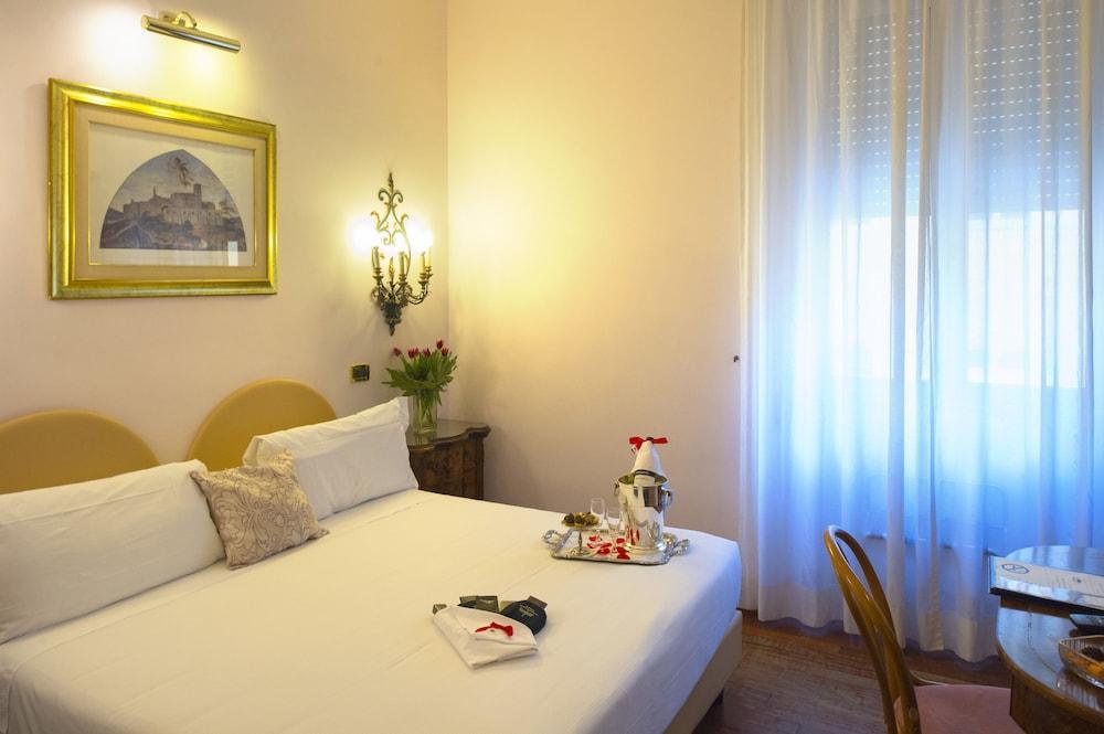 Sant'angelo Hotel