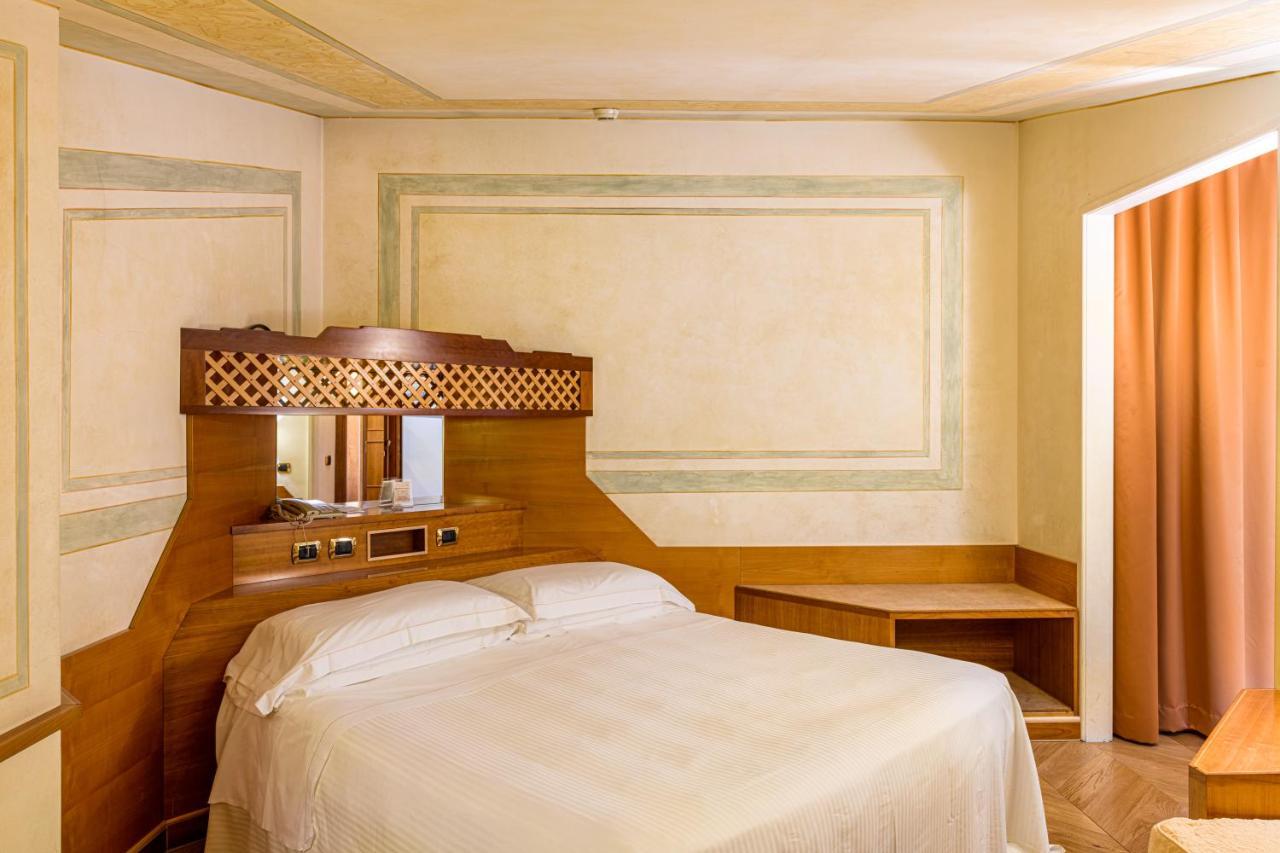 Hotell S. Anna 3*