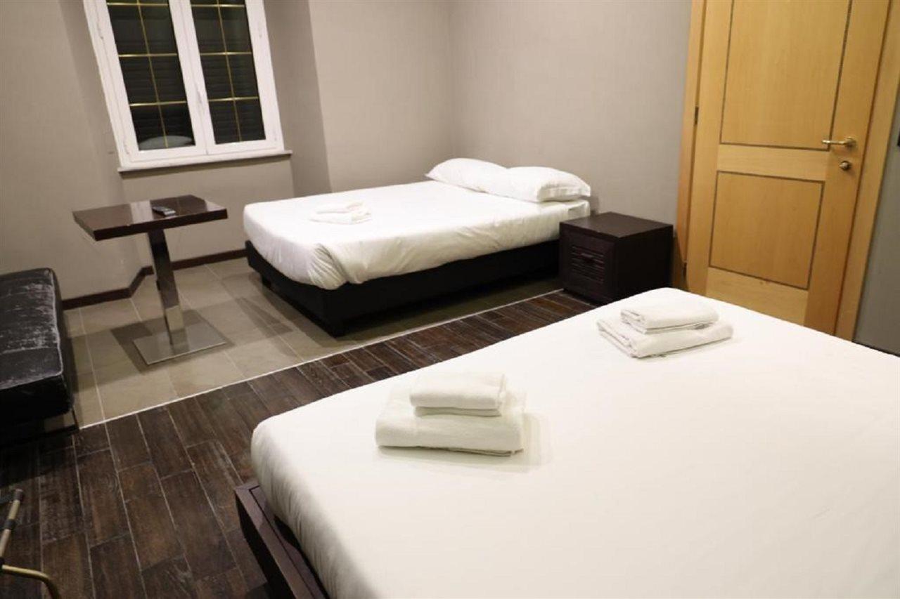Les D'or Guest house Rome
