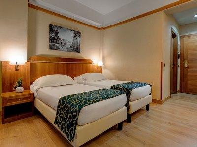 Hotel Nyx By Leonardo 4*