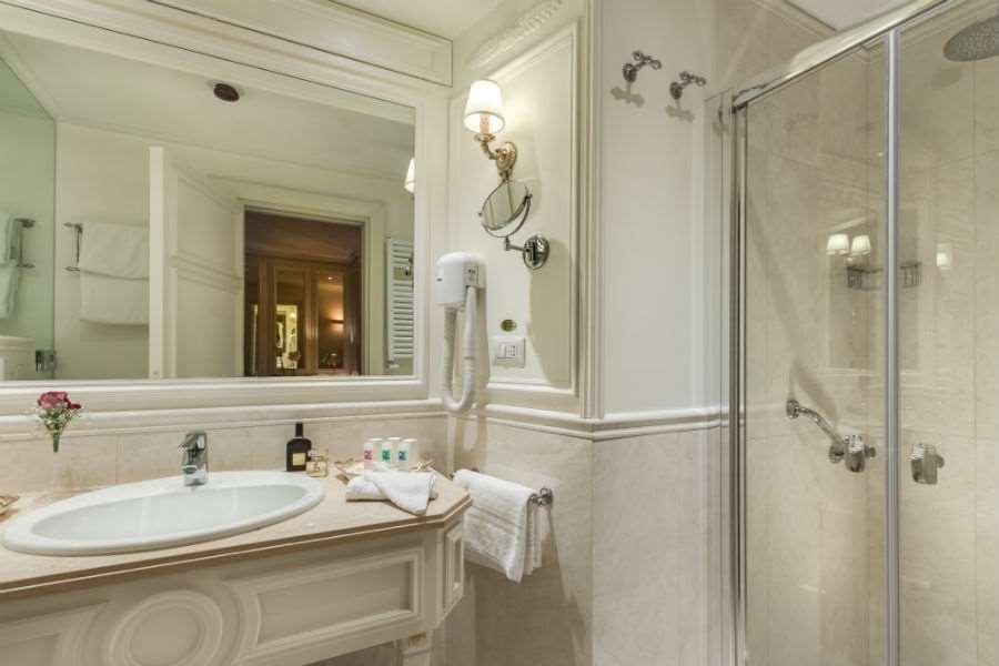 Hotell Palazzo Cardinal Cesi 4*