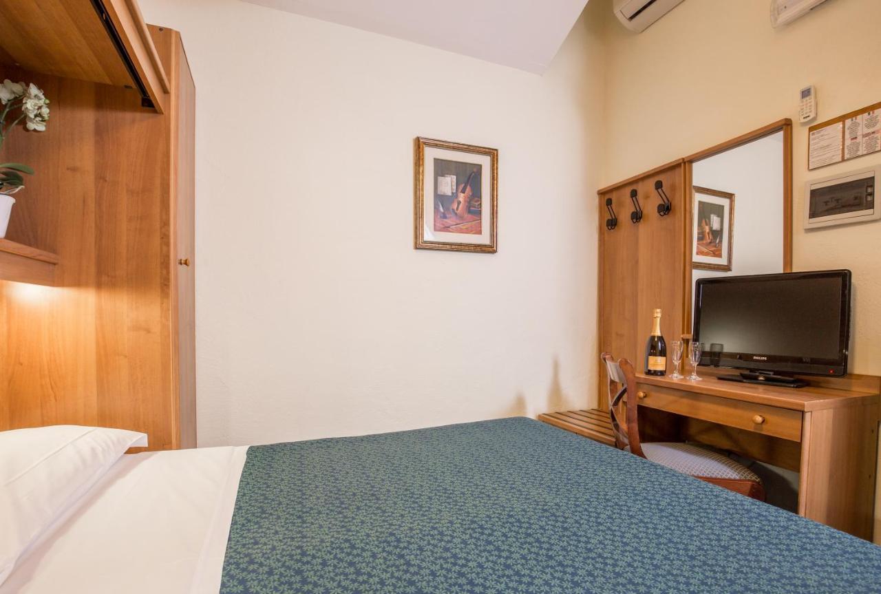 Trastevere 3* Rom