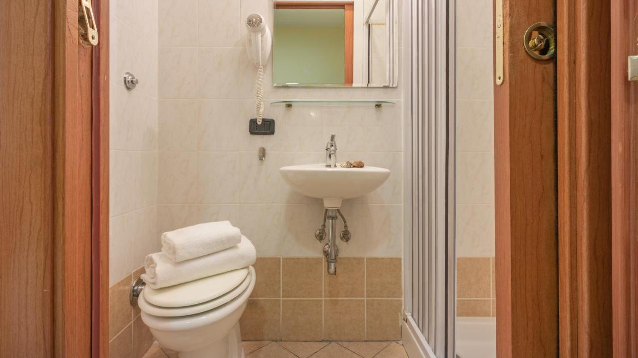 Domenichino Guesthouse * Rom
