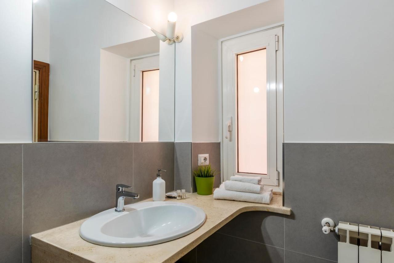 Casa Dell'arco * Roma