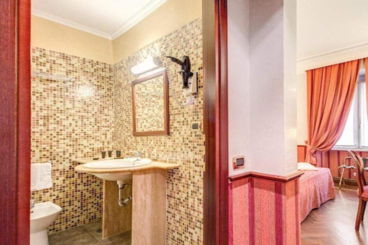 Re Luxury 3* Roma
