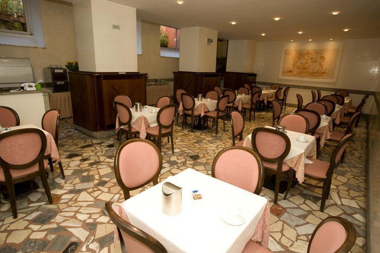 Domus Aventina 3* Roma