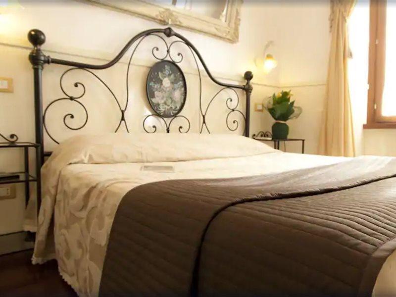 Le Di Via Ottaviano - In Bed & Breakfast
