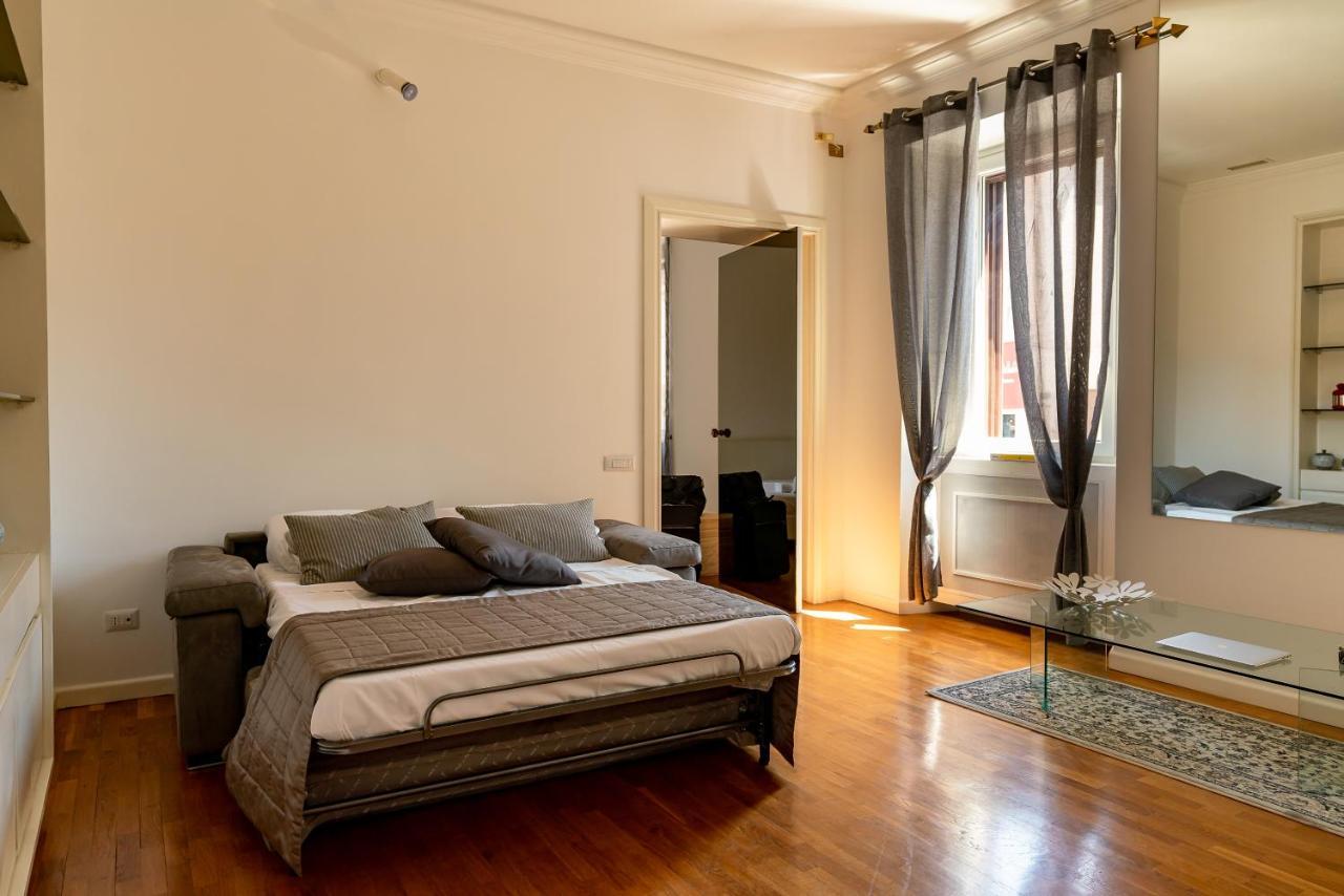Aparthotel P-rooms & Collection Roma