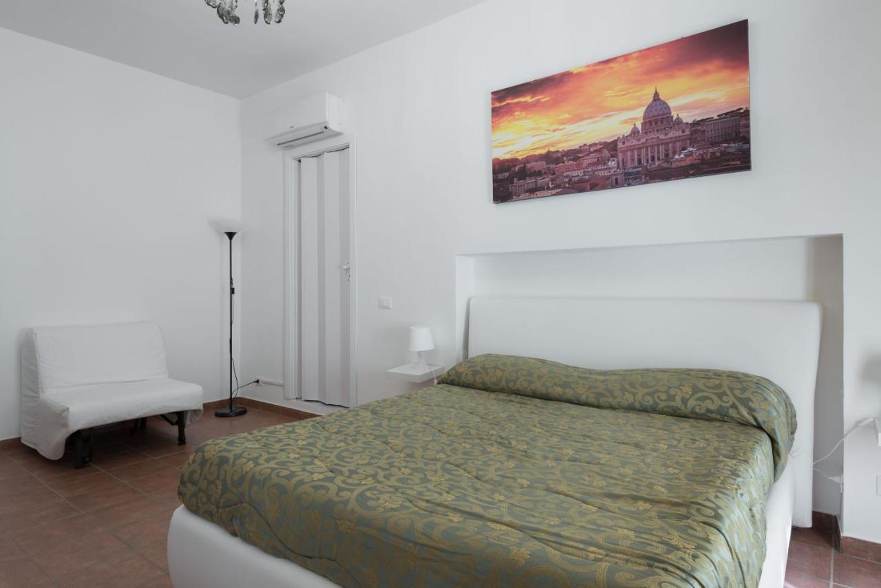 Cornelia Penthouse Bed and breakfast Roma