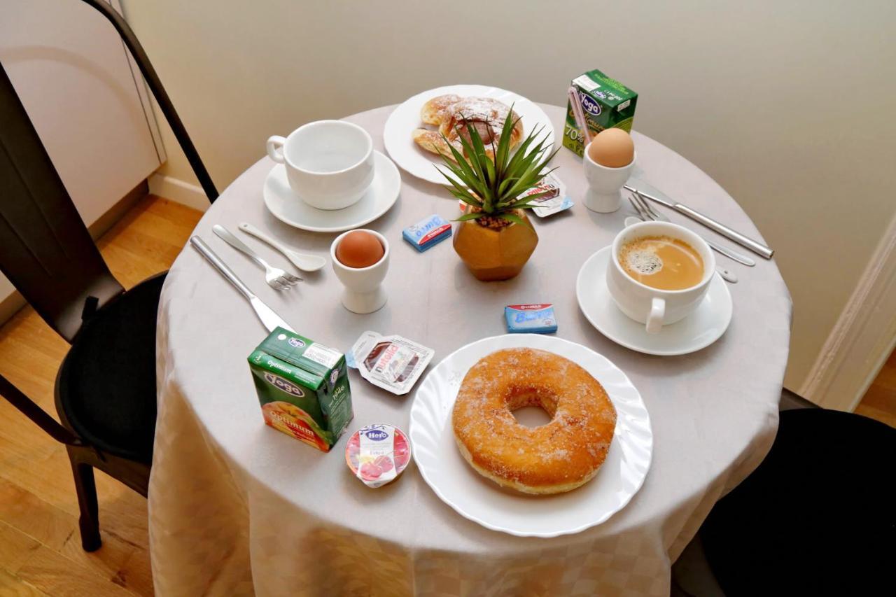 Acomodação com café da manhã  Termini Terrace