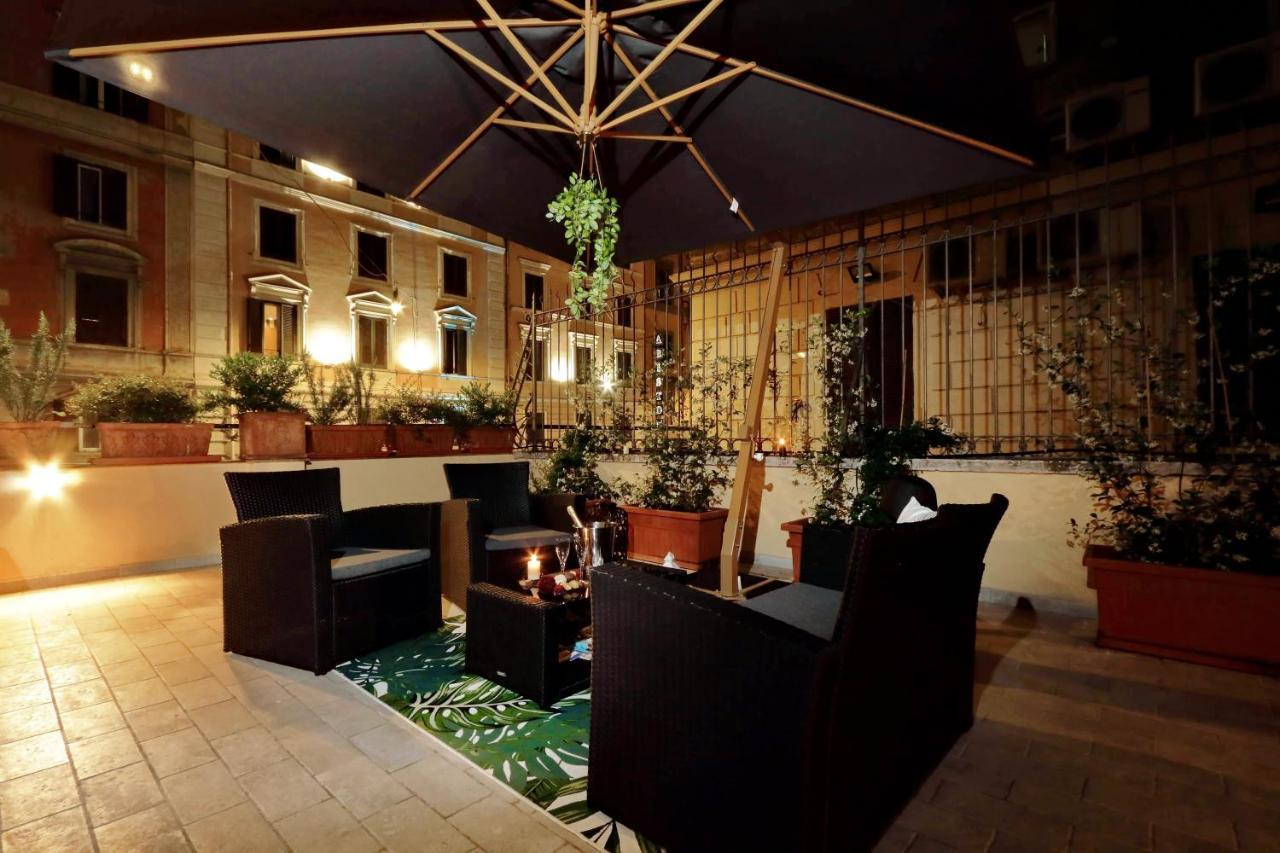 Acomodação com café da manhã  Termini Terrace *