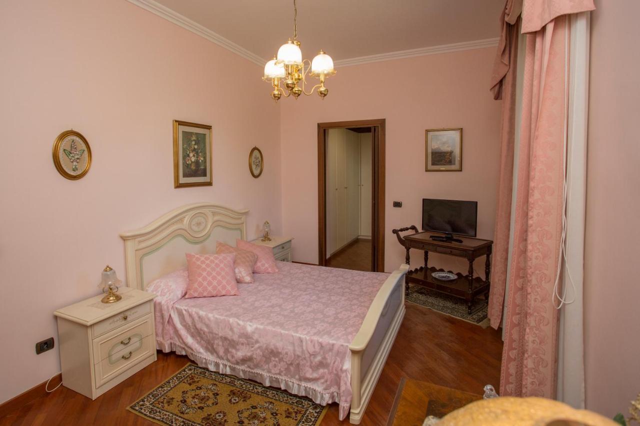 La Delle Rose * Rome
