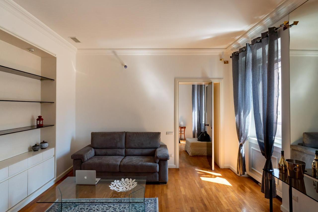 P-rooms & Collection Roma