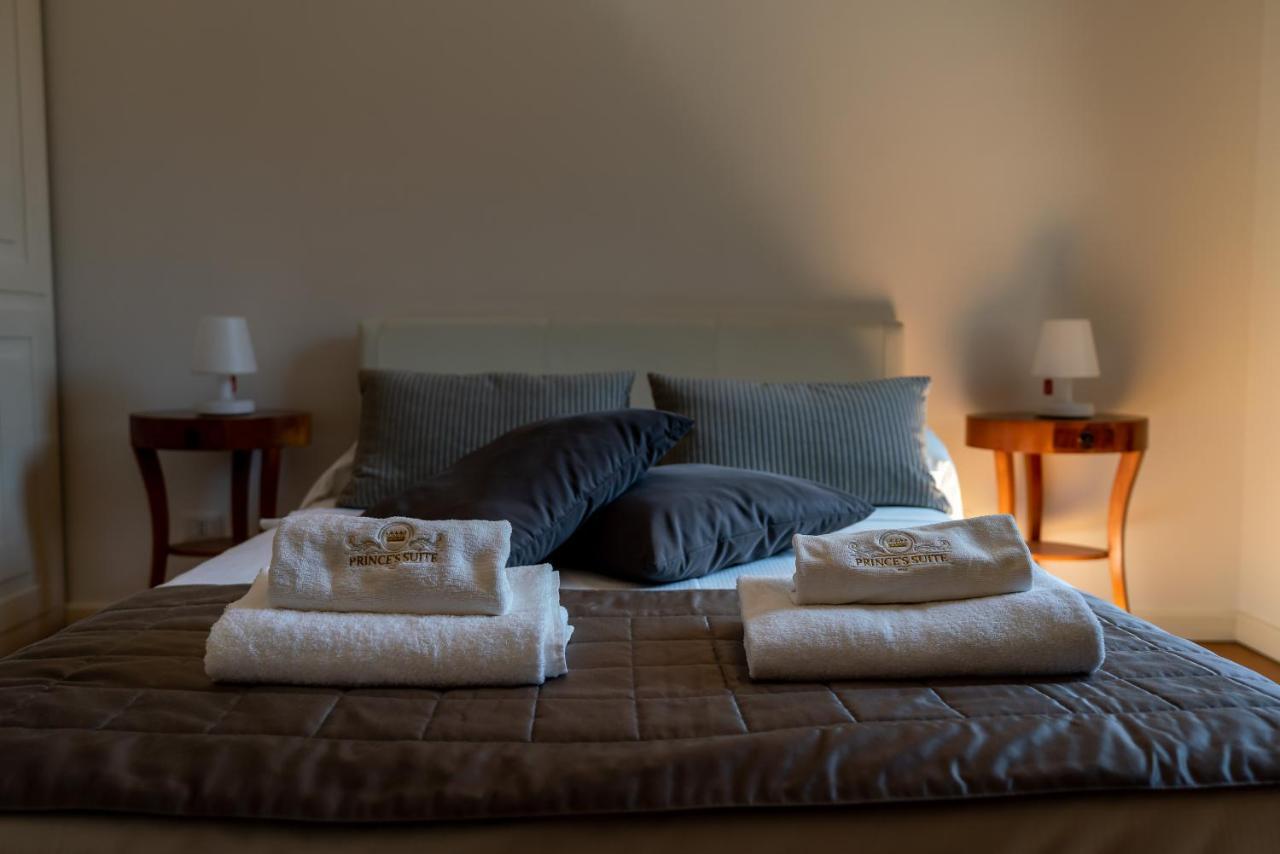 Aparthotel P-rooms & Collection *