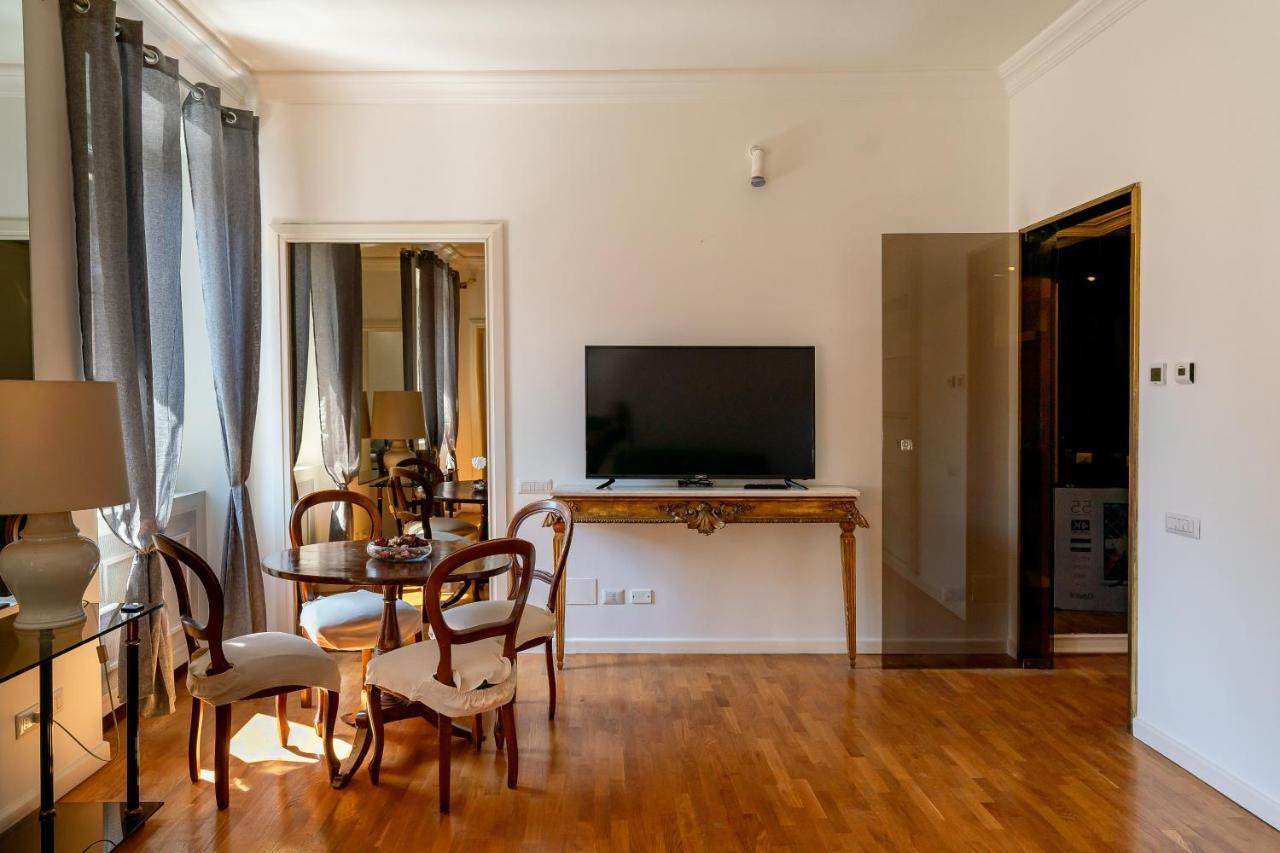 Aparthotel P-rooms & Collection *