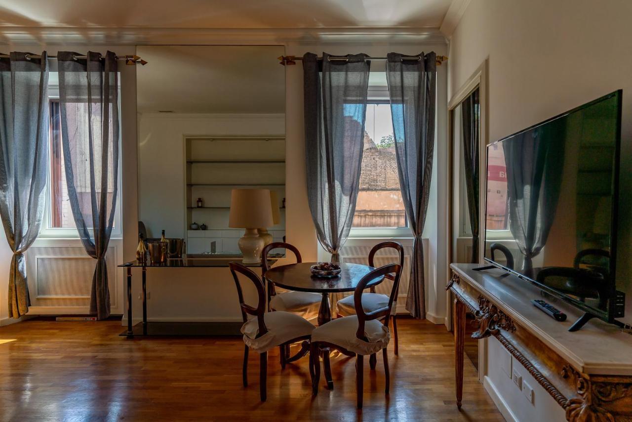 P-rooms & Collection Roma