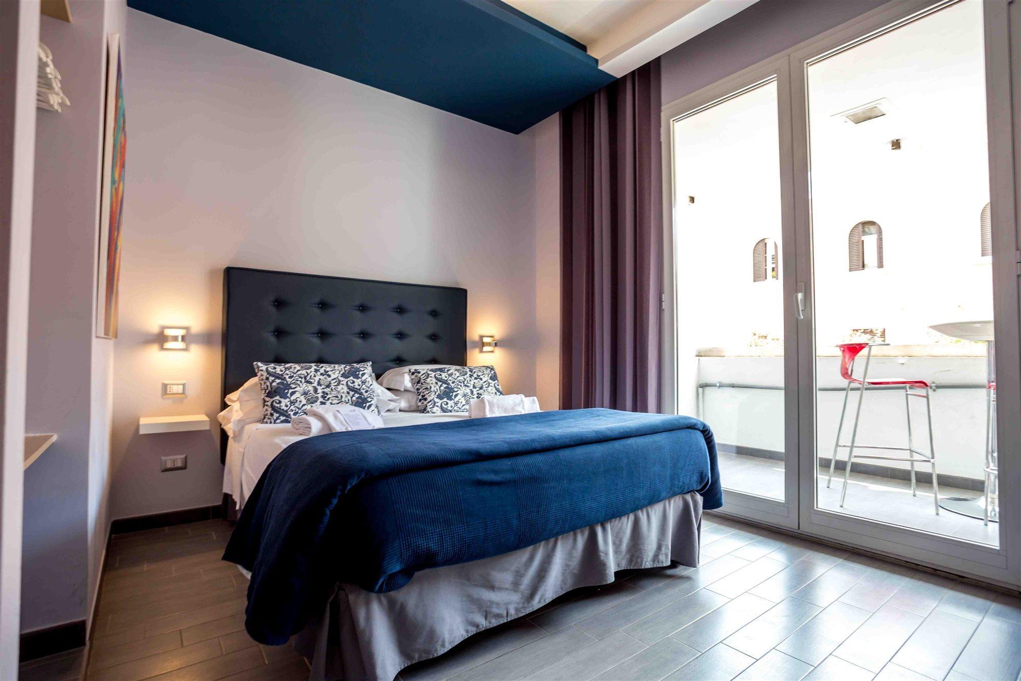 77 Bed & Breakfast 2*