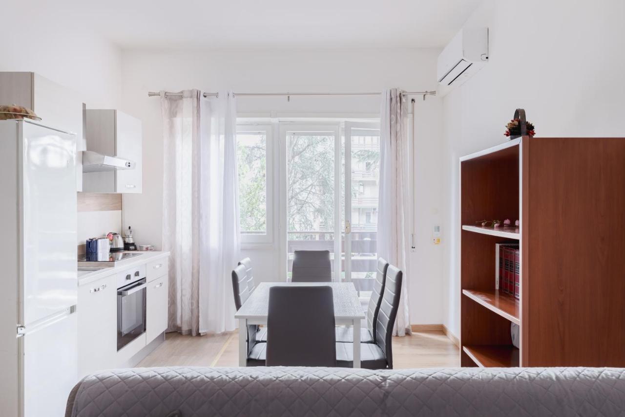 Apartment Pelizzi Apartment, 5 Persone, 2 Camere, Balcone, Cinecitta *