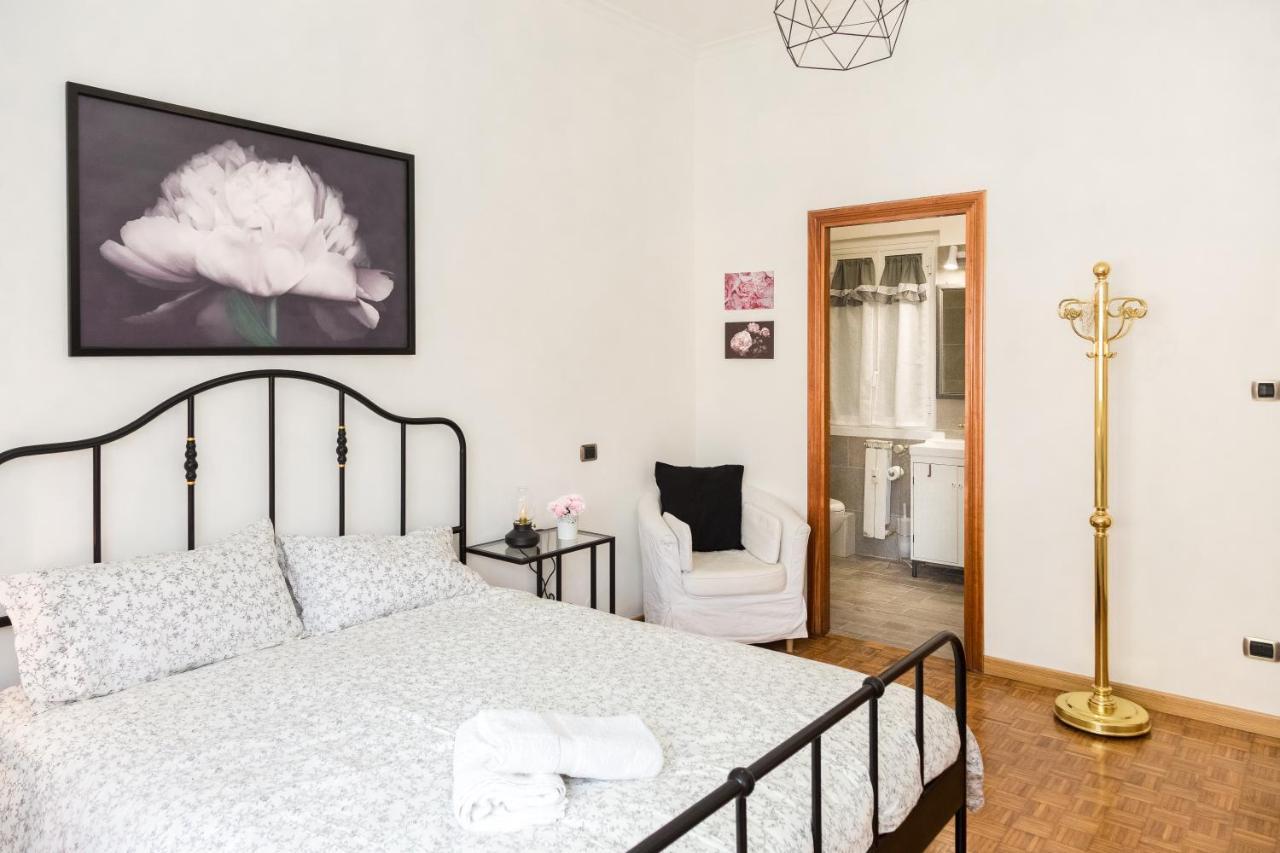 'na Casetta A * Roma