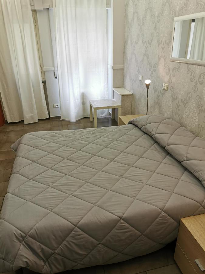 Bed & Breakfast Piramide Roma