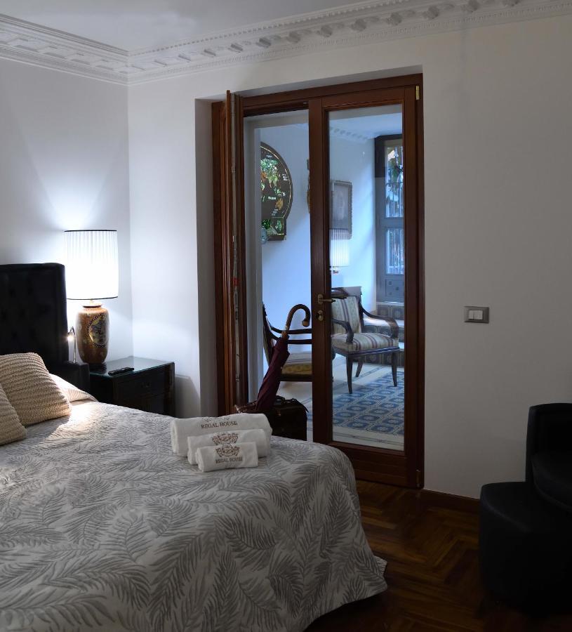 Regal House Capucci 6 Affittacamere Roma