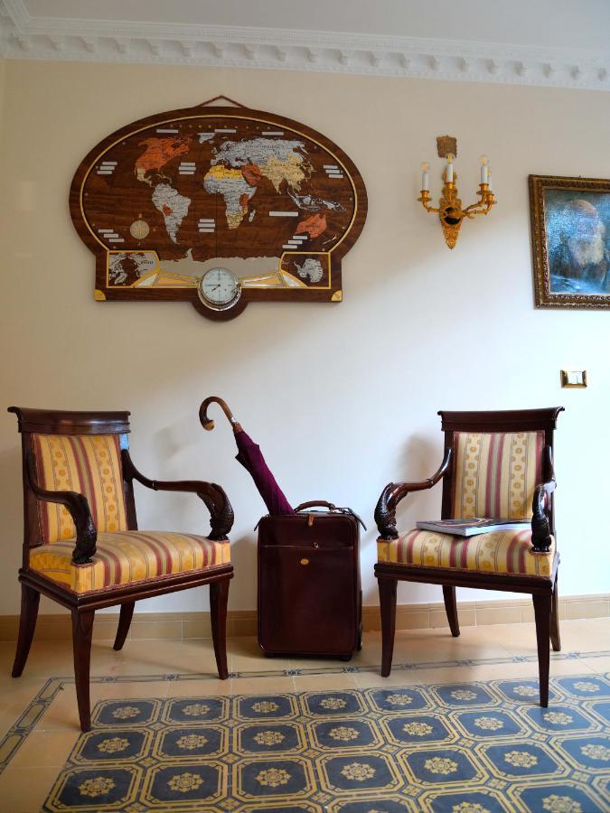 Affittacamere Regal House Capucci 6