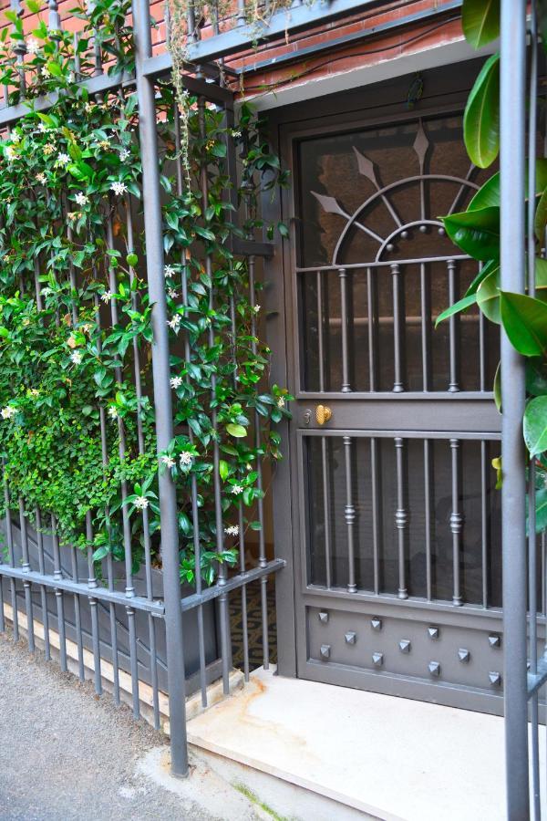 Affittacamere Regal House Capucci 6 *