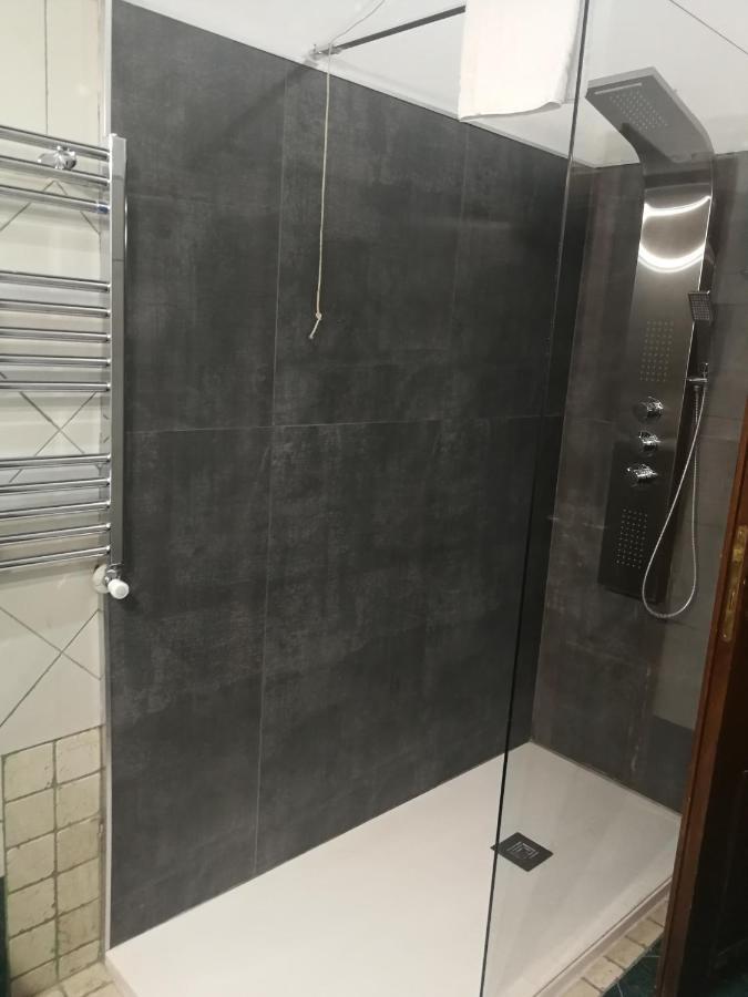 Magenta Luxury Fico Pensión 2*