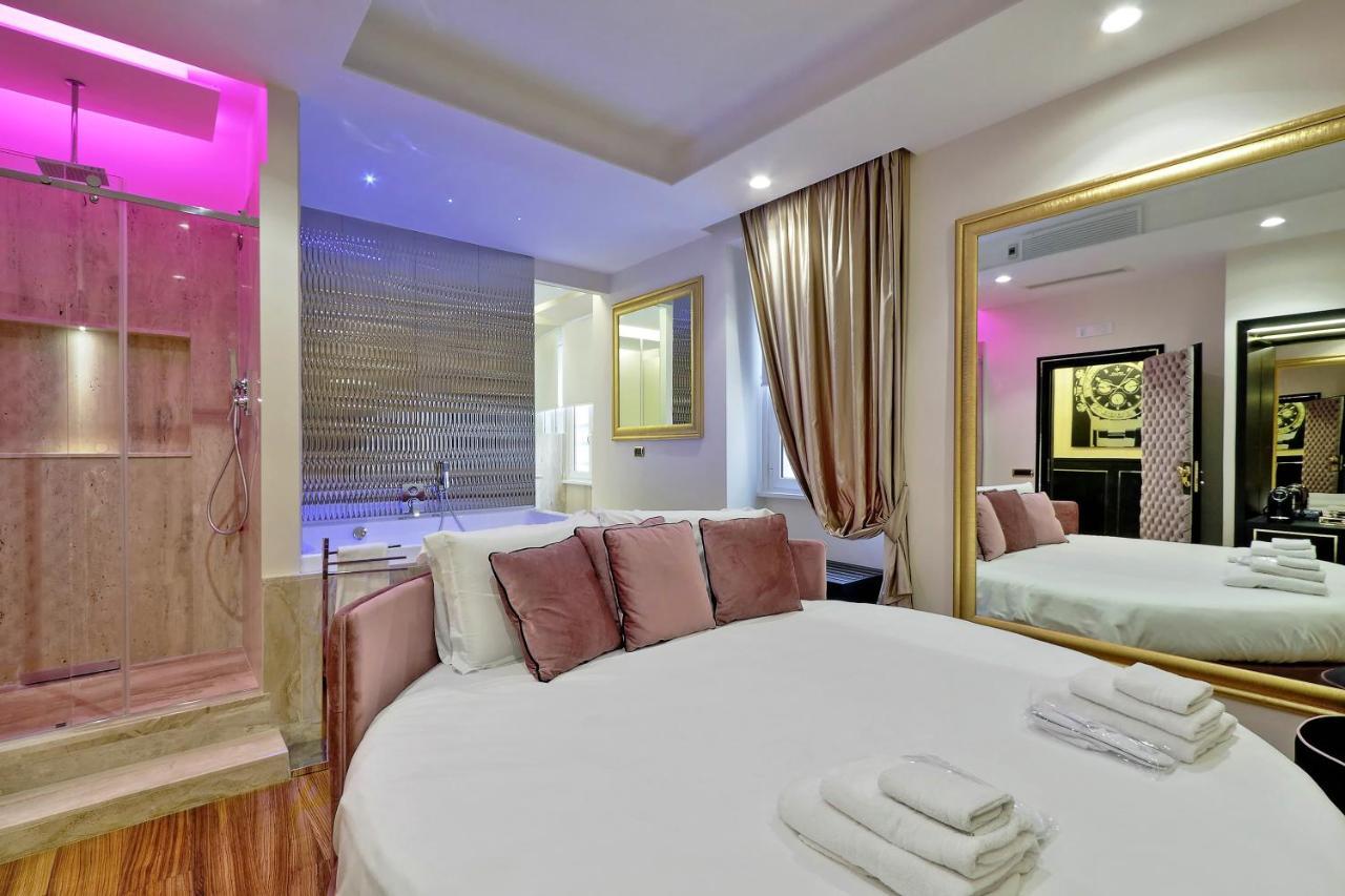 Pensión Trevi Diamond Luxury Suites & Jacuzzi *