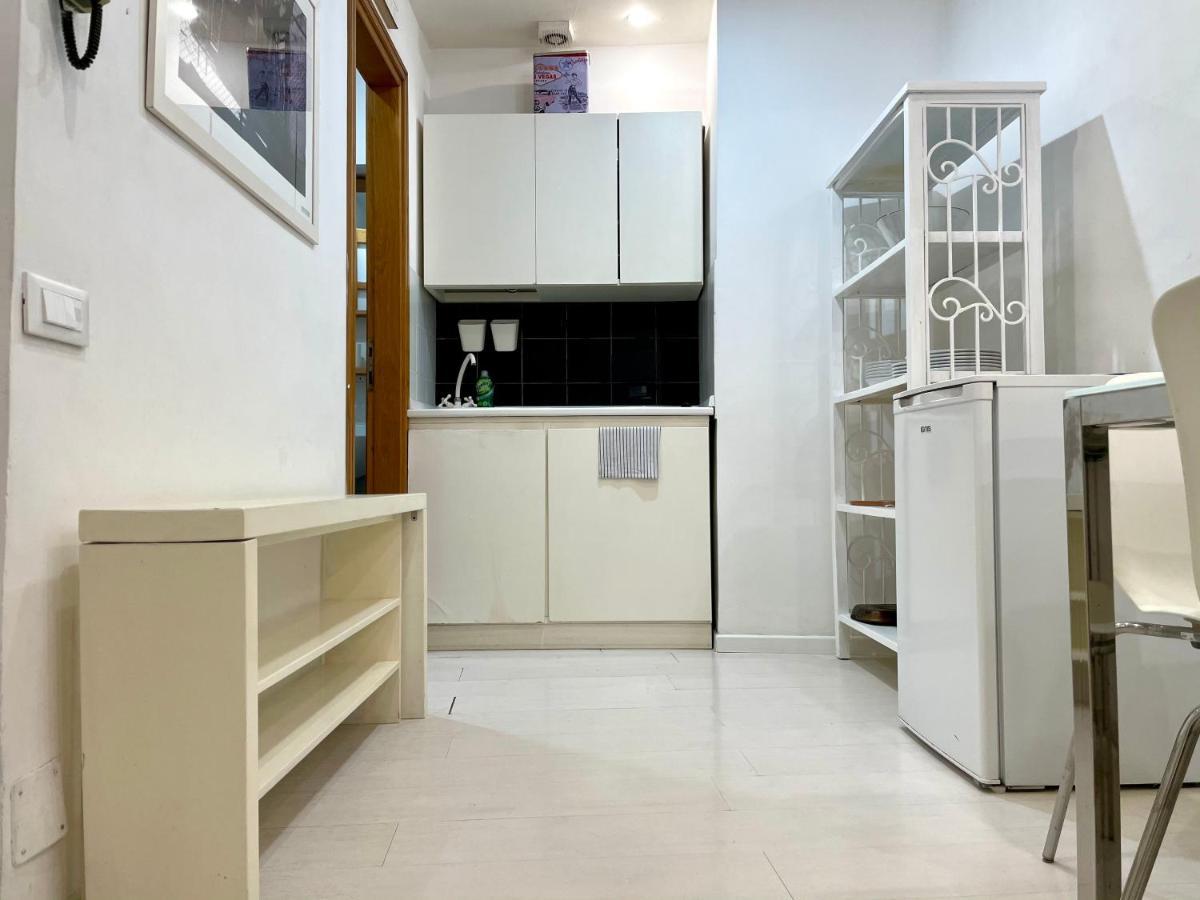 Colosseo 13 Boutique Apartment Rom