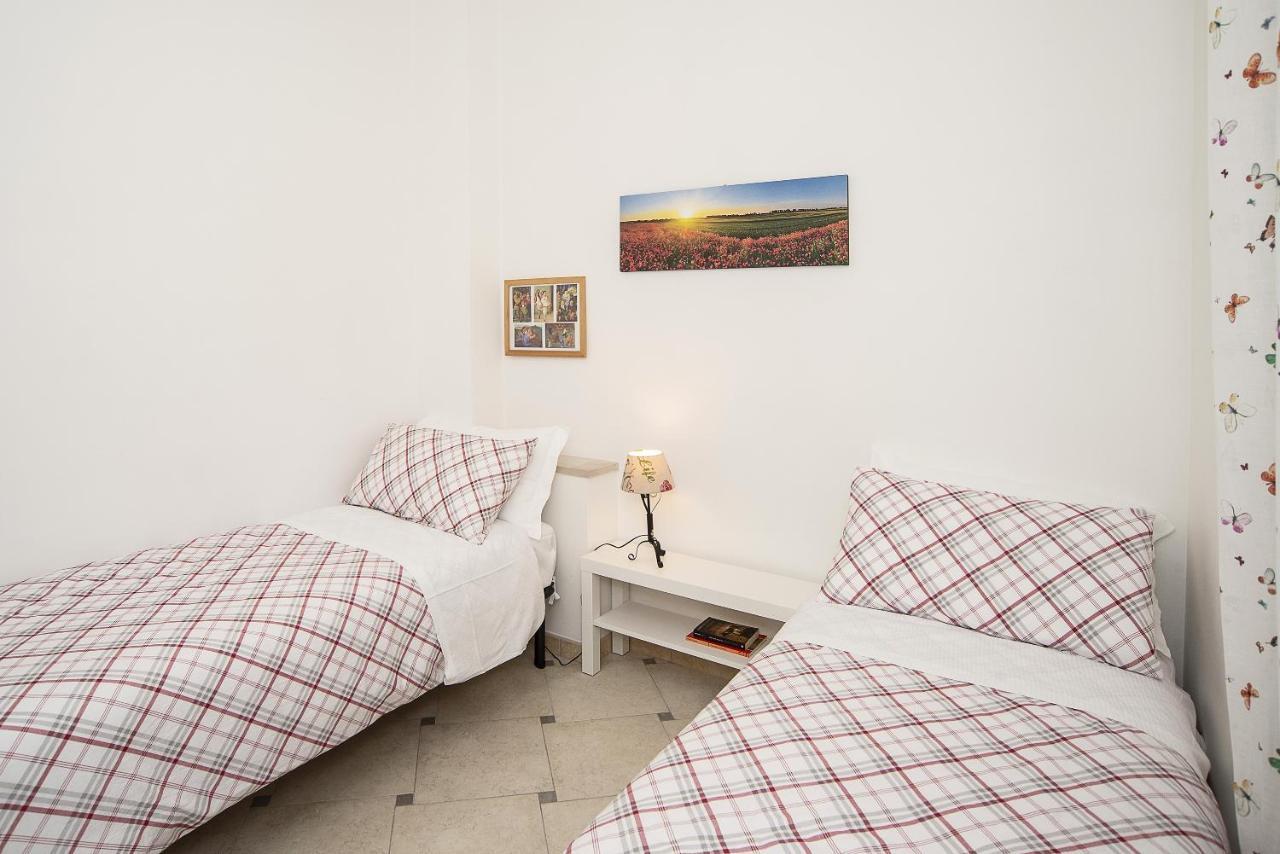Cosy 5 Minutes From St Peter *