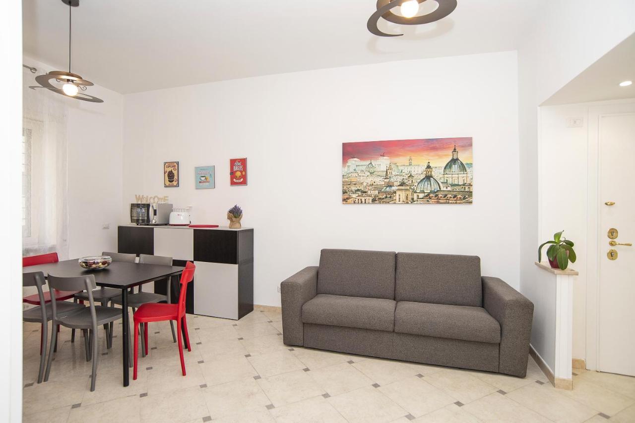 Cosy 5 Minutes From St Peter Rom