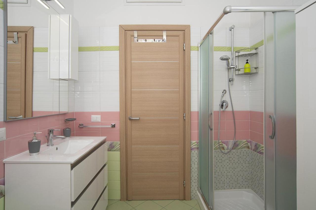 Cosy 5 Minutes From St Peter Apartment
