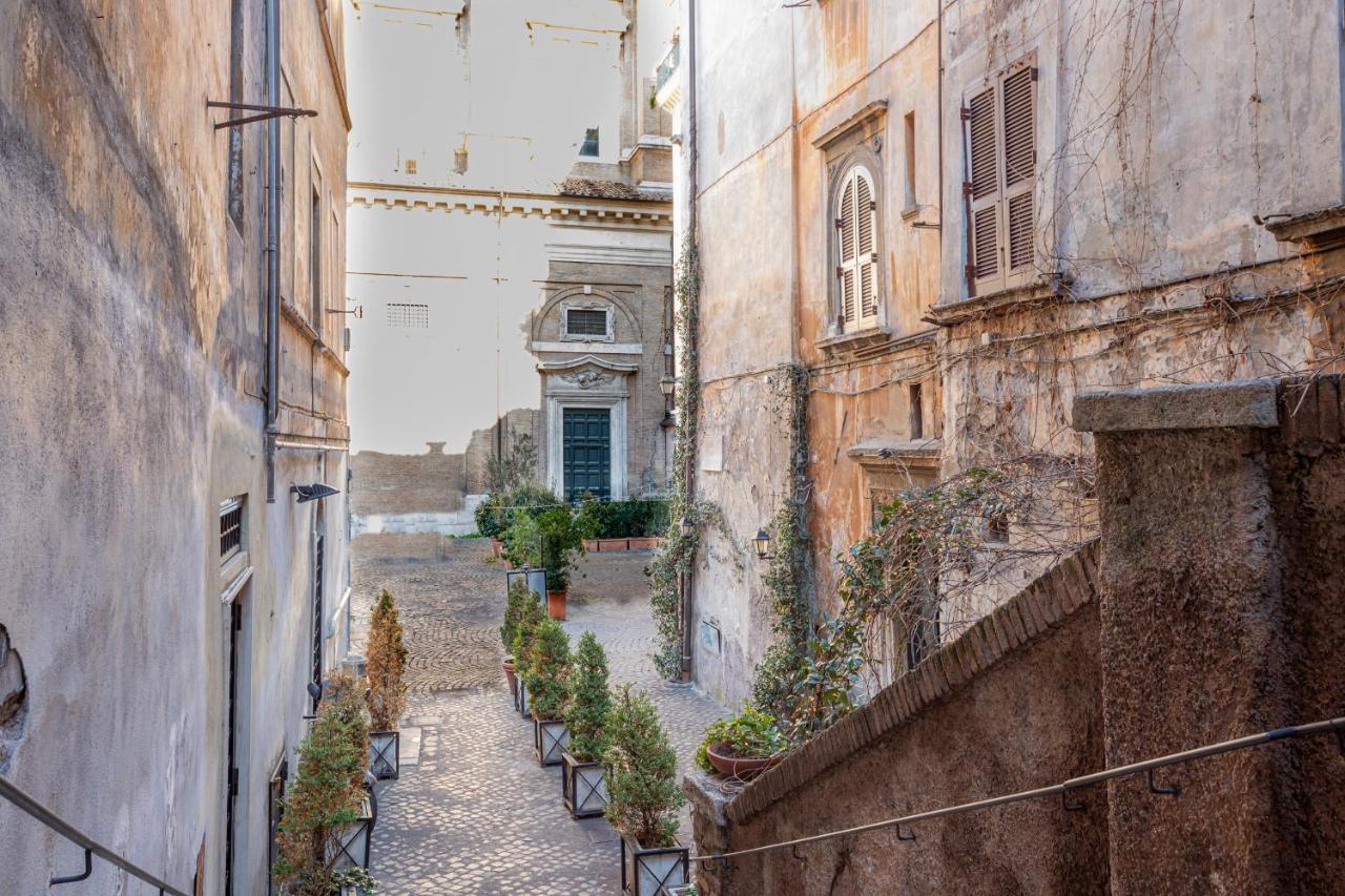 Italy * Roma