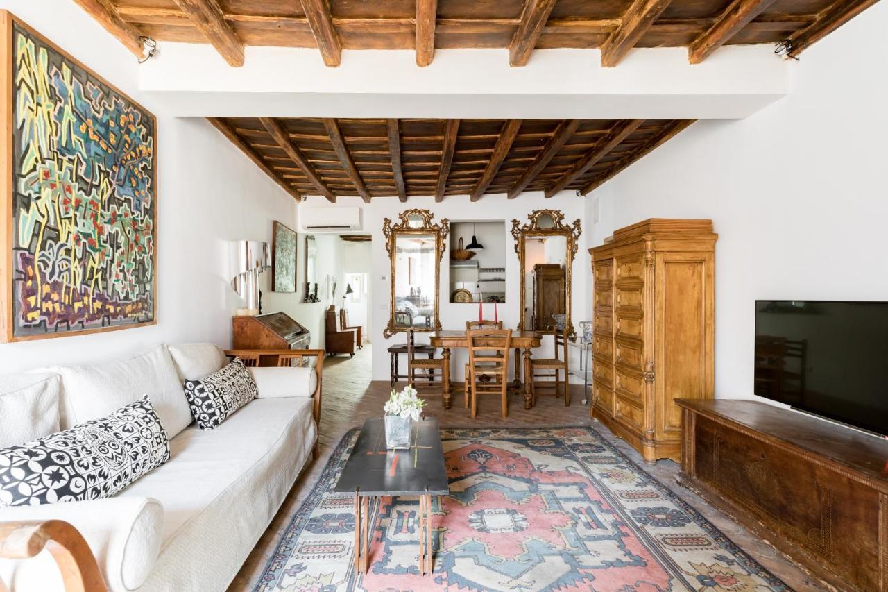 Classic And Chic In Trastevere * Rome