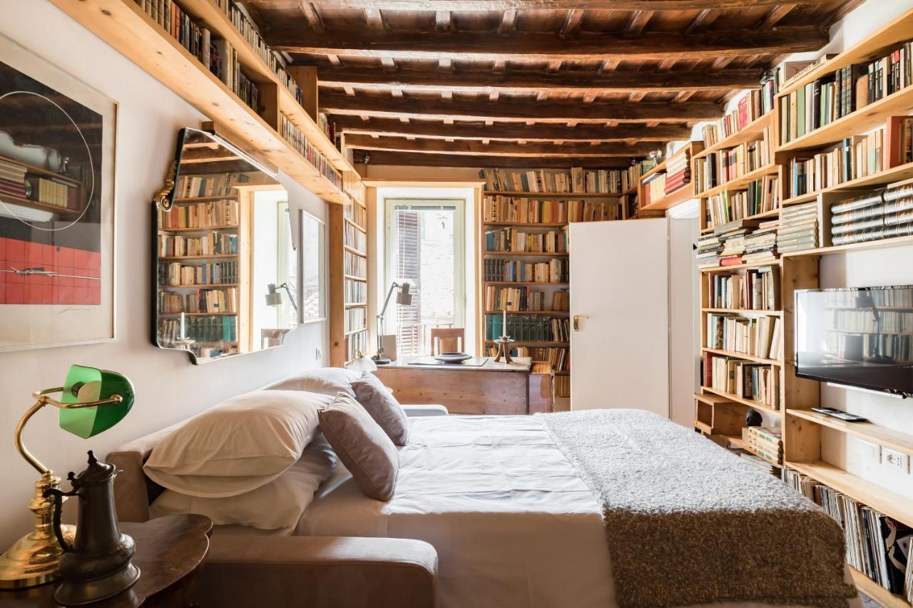 Classic And Chic In Trastevere Apartment *