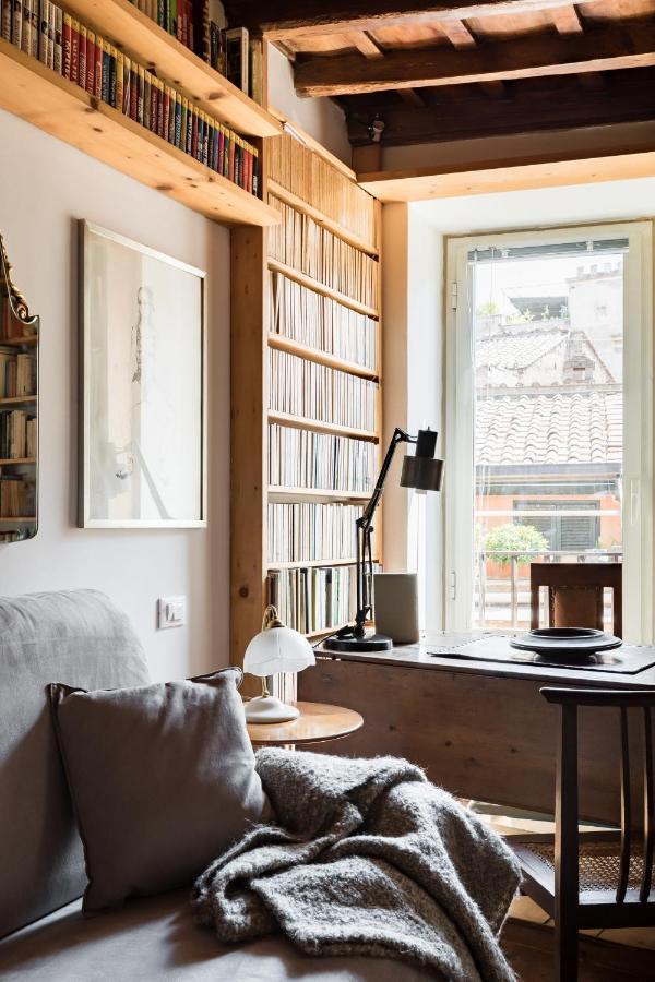 Classic And Chic In Trastevere Rome