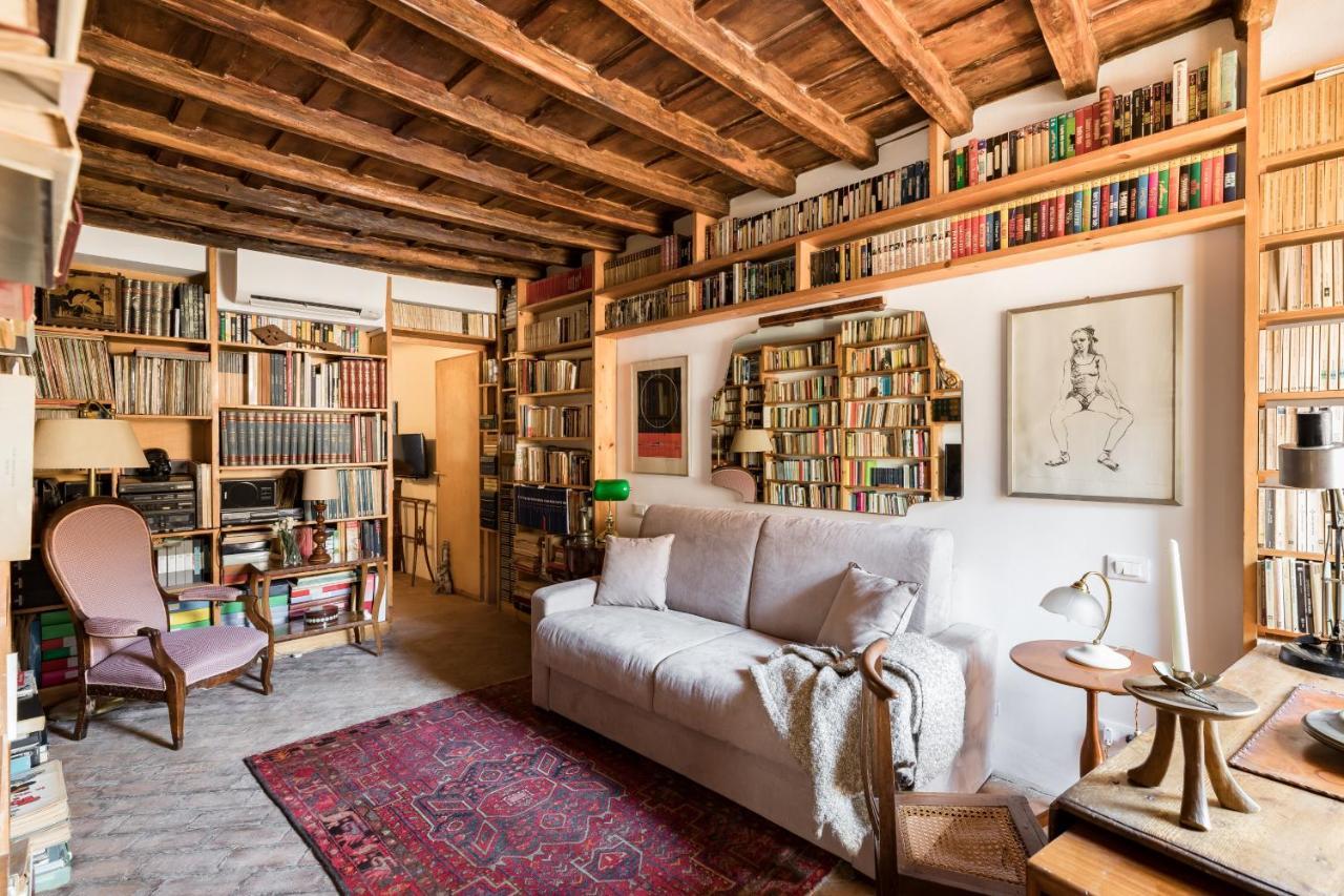 Classic And Chic In Trastevere *