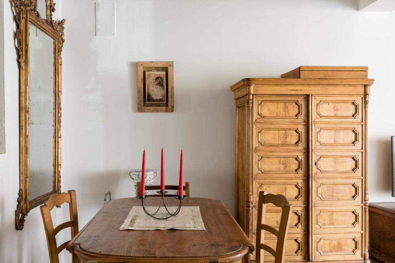 Classic And Chic In Trastevere Rome