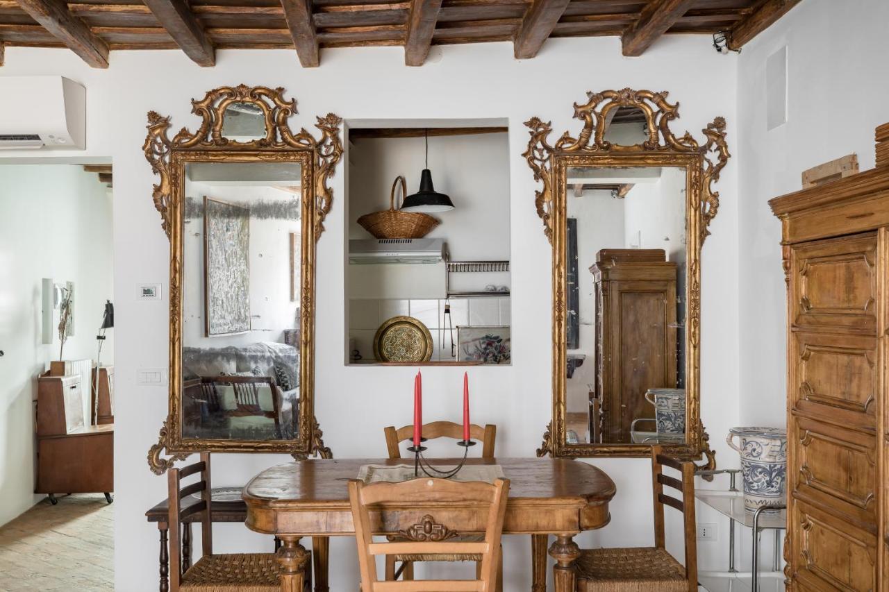 Apartment Classic And Chic In Trastevere Rome