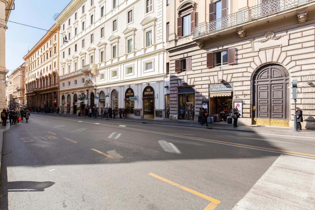 Luxury Trevi Fountain - Your Italian Holidays Roma