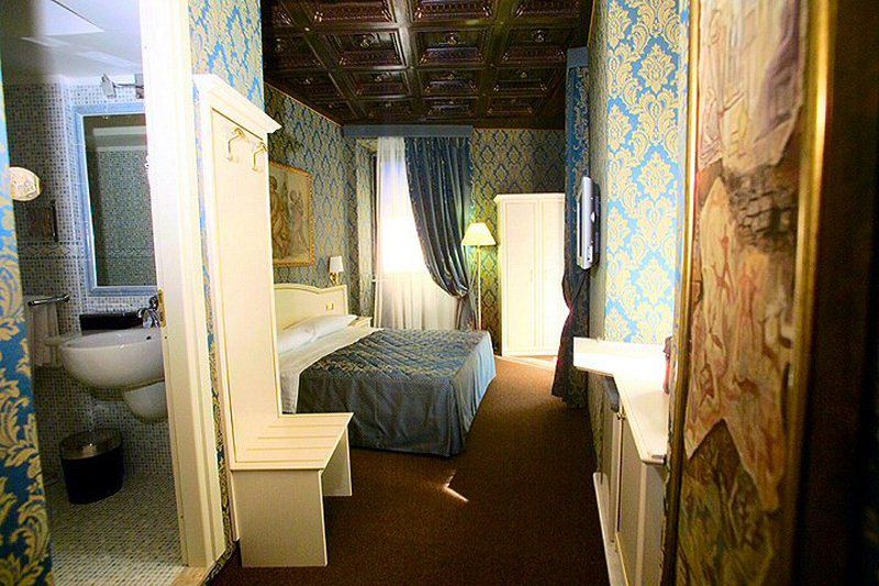 Casa de hóspedes Residenza Canova Tadolini - 4*