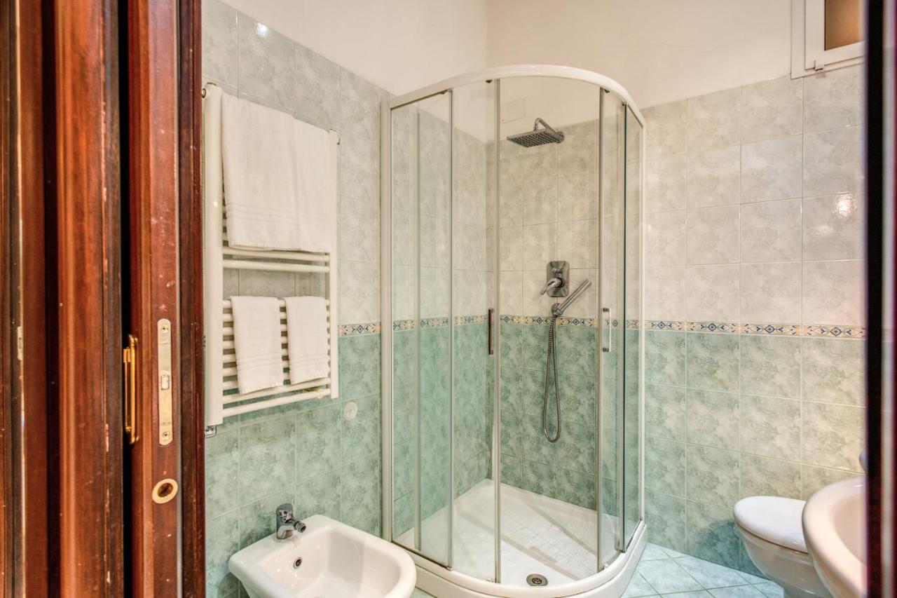 Fresh House Cavour * Roma