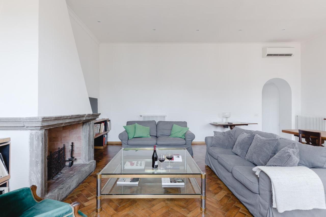 Elegante E Classico Attico Con Terrazzo Privato Vicino Al Vaticano Apartment Rome
