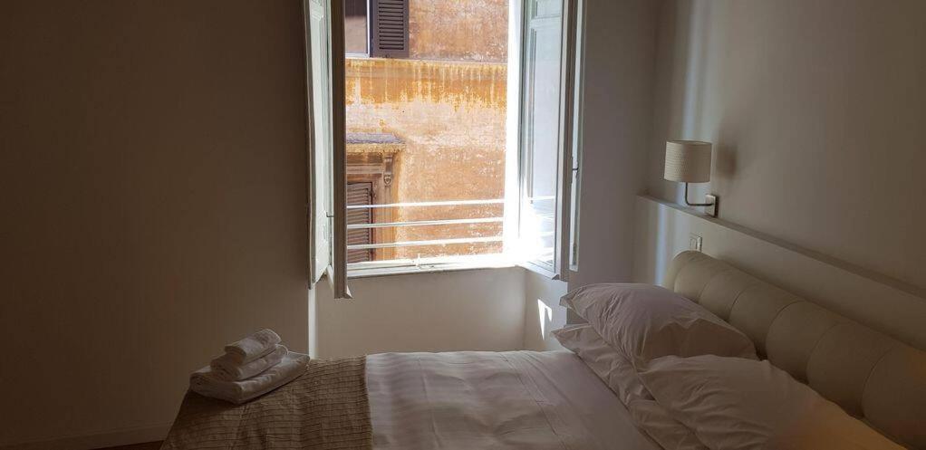 Restored - Stunning Pantheon View Leilighet Roma