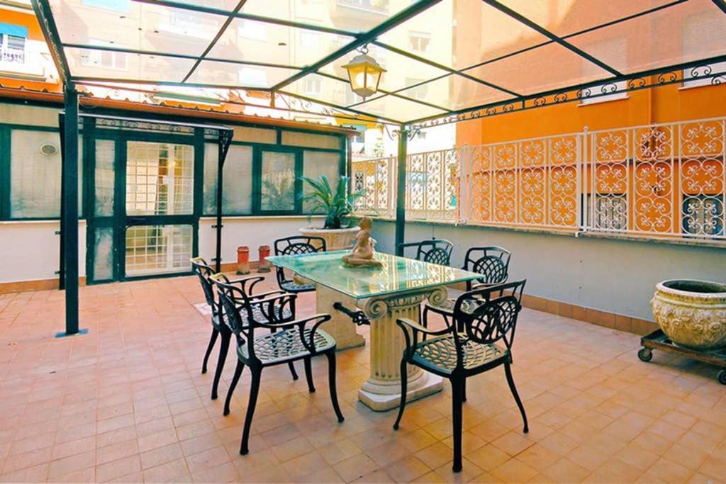 Vatican Luxury With Terrace - 7 People Leilighet