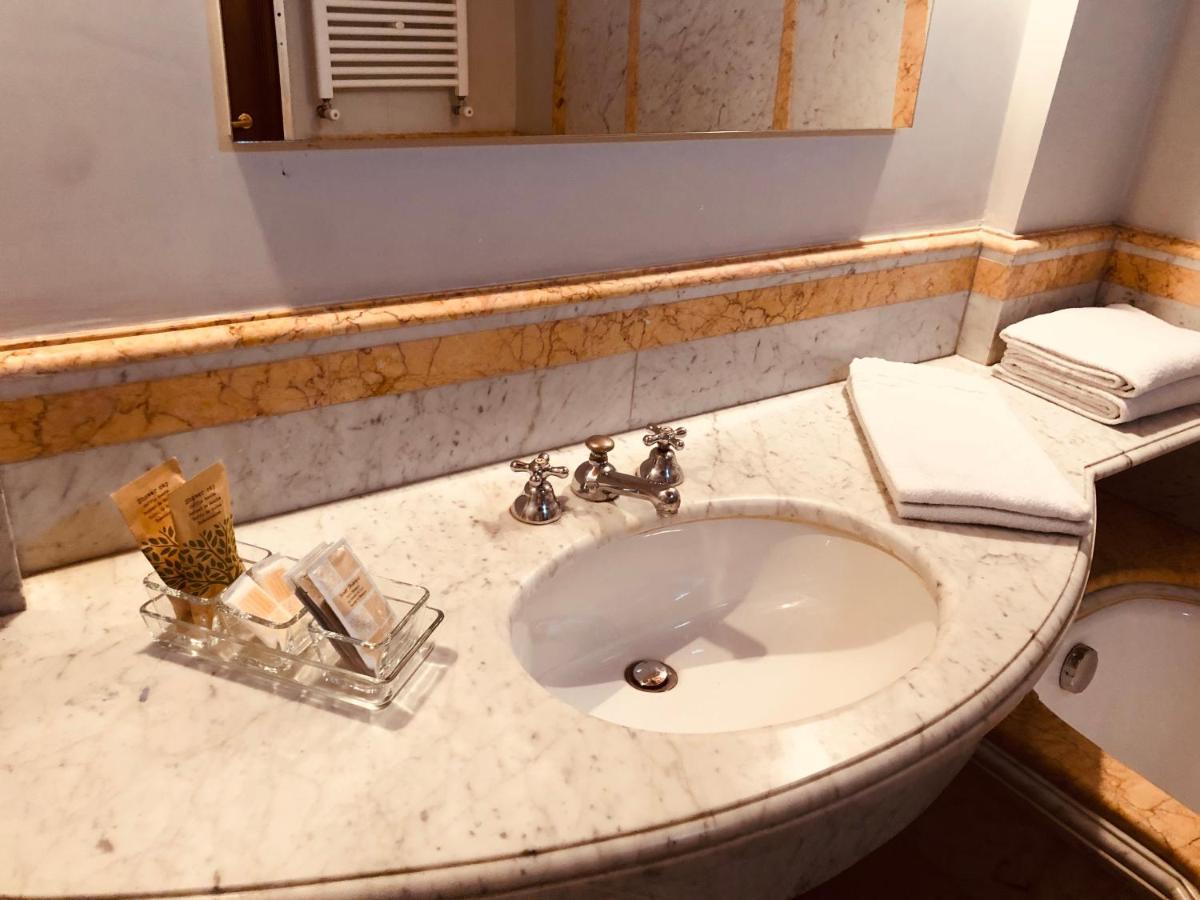 Castle Of Glamour Xvi Century Luxury